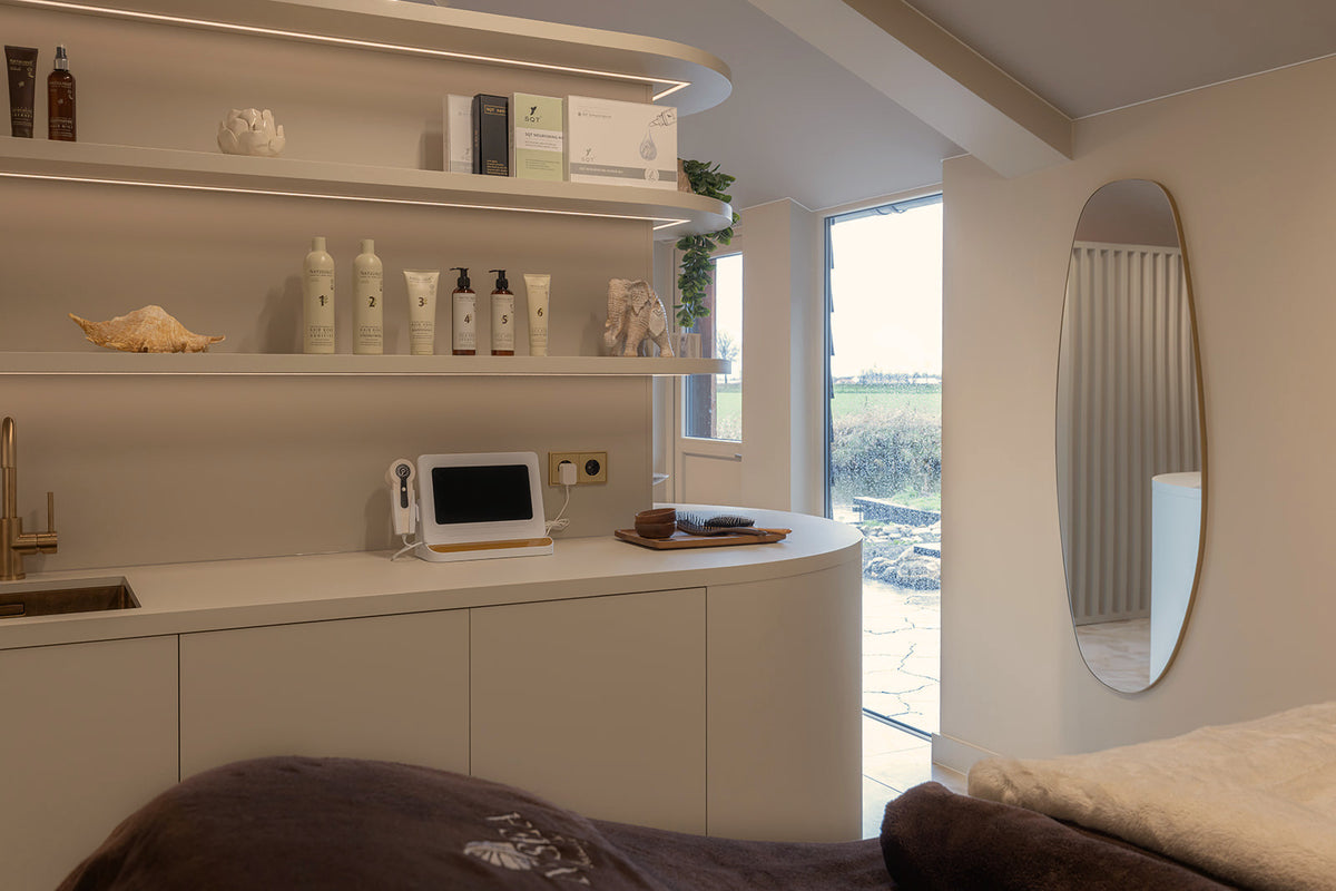 Behandelruimte van schoonheidssalon NSea Beauty in Strijen
